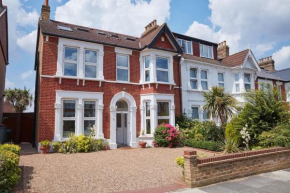 Beechhill House - London Holiday Home